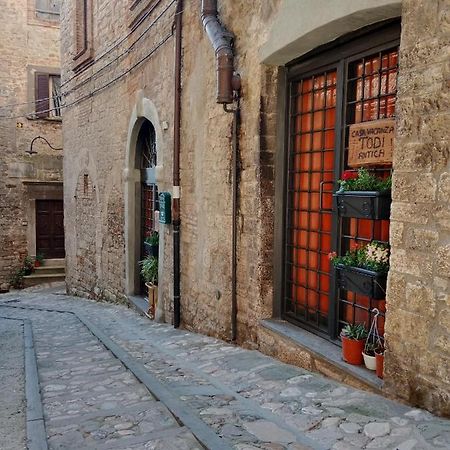 Casa Vacanza Todi Antica Exteriör bild