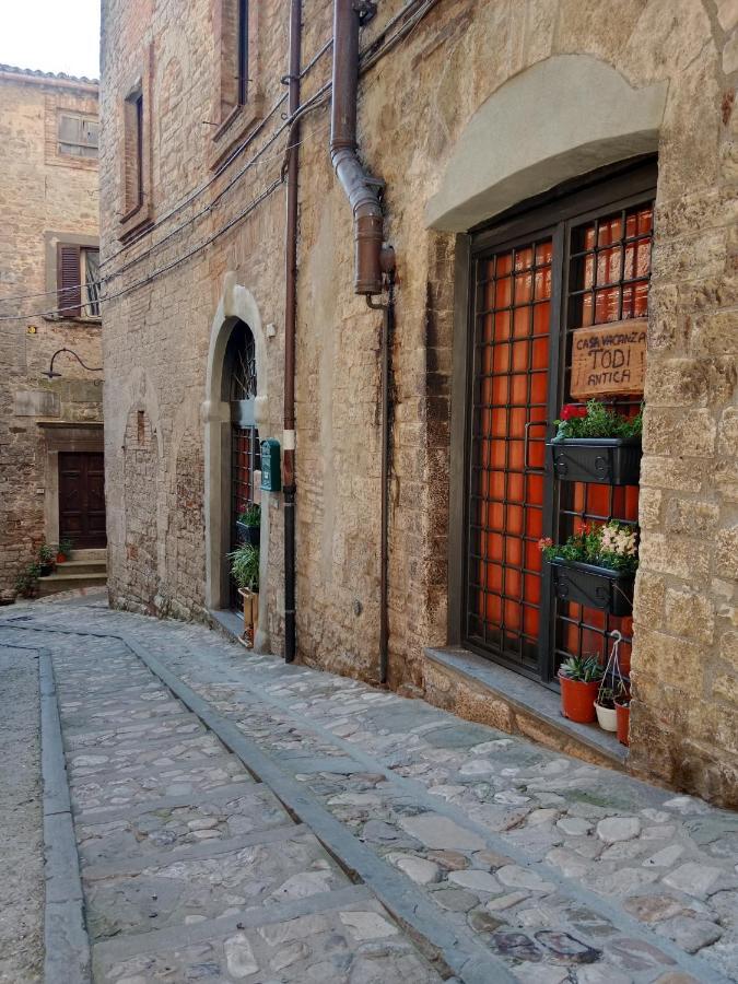 Casa Vacanza Todi Antica Exteriör bild